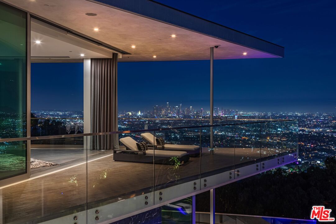 1474 Blue Jay Way