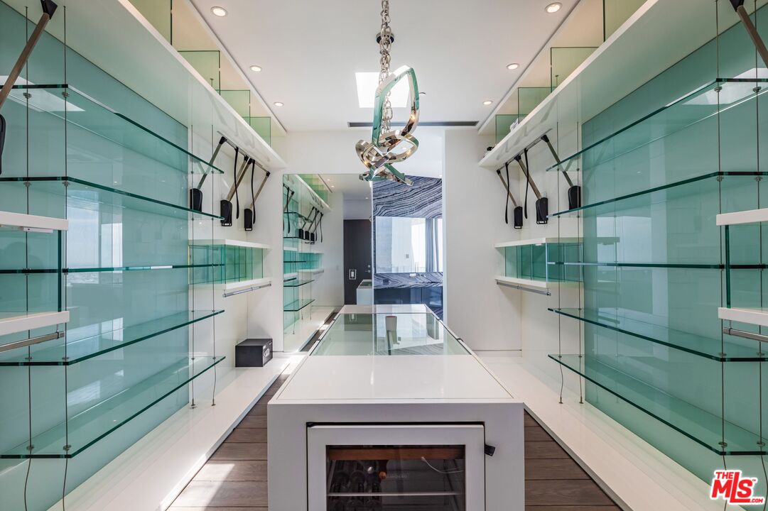 1474 Blue Jay Way