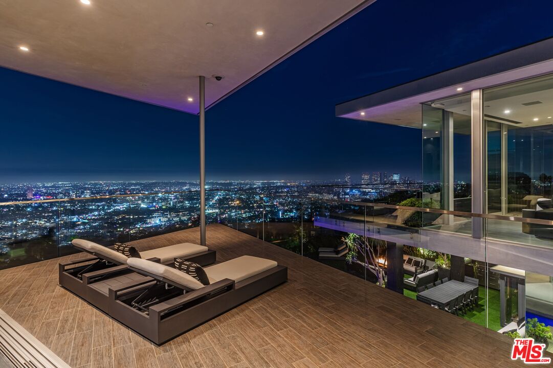 1474 Blue Jay Way