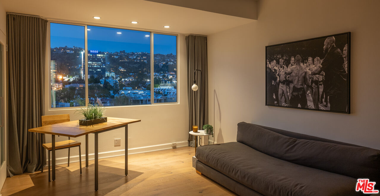 818 N Doheny Dr Unit: 1107