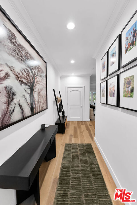 851 N San Vicente Blvd Unit: 121
