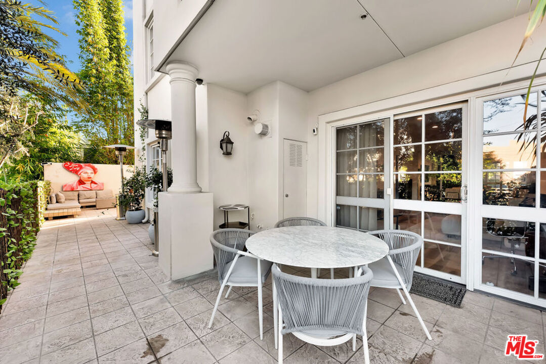 851 N San Vicente Blvd Unit: 121