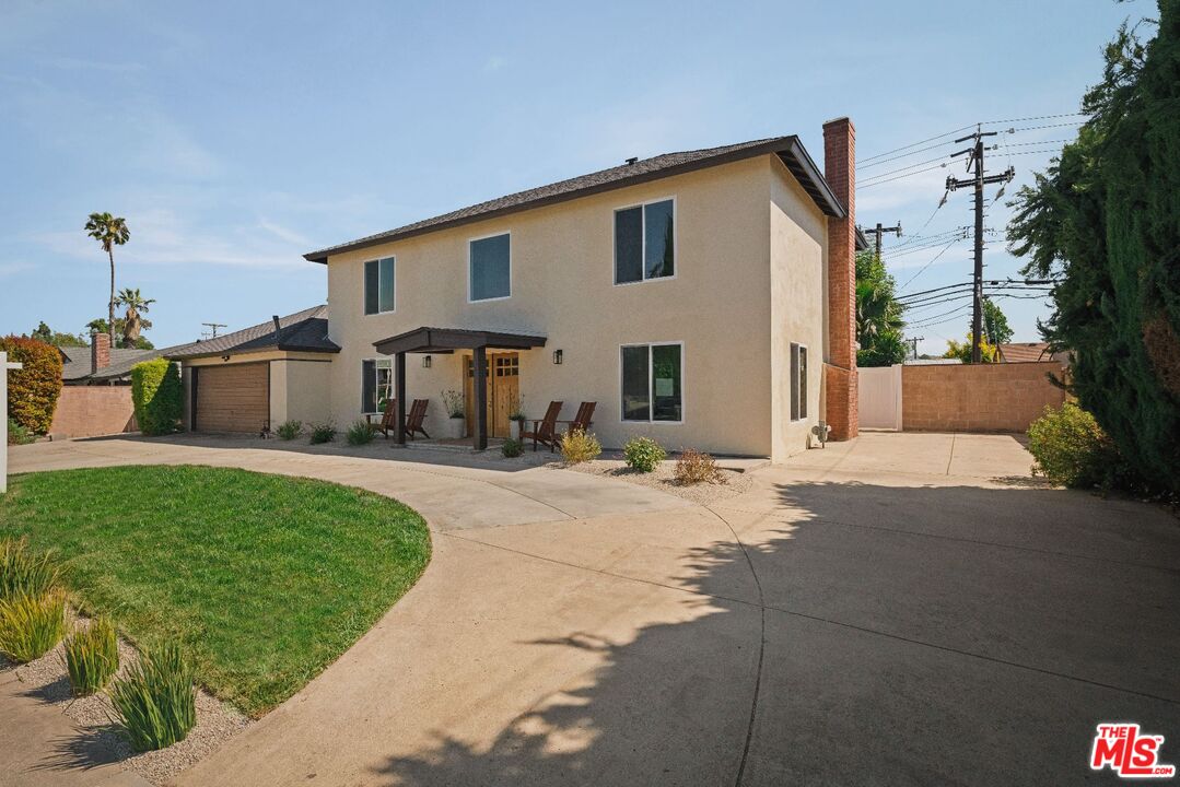 130 E Gainsborough Rd