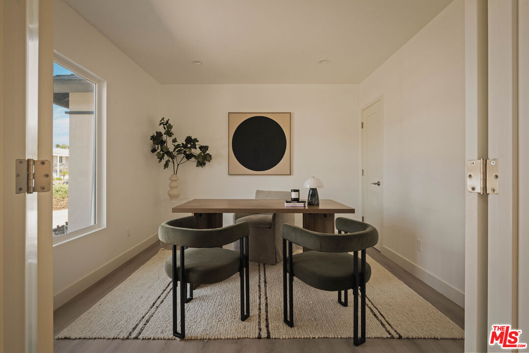 130 E Gainsborough Rd