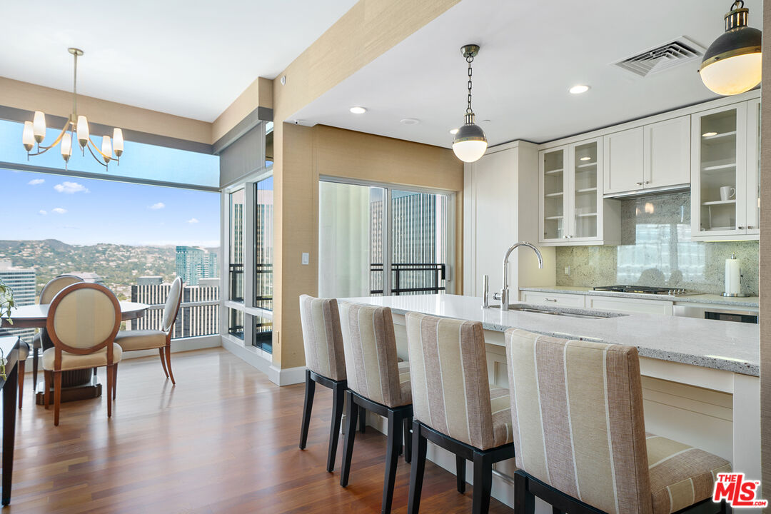 1 W Century Dr Unit: 35D