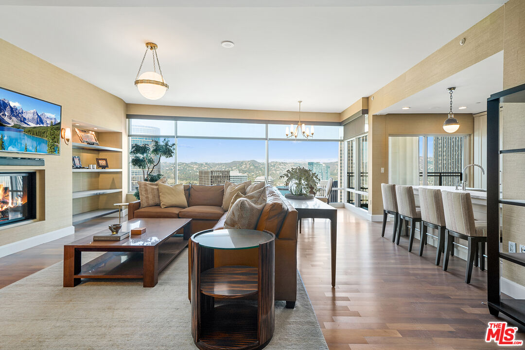 1 W Century Dr Unit: 35D
