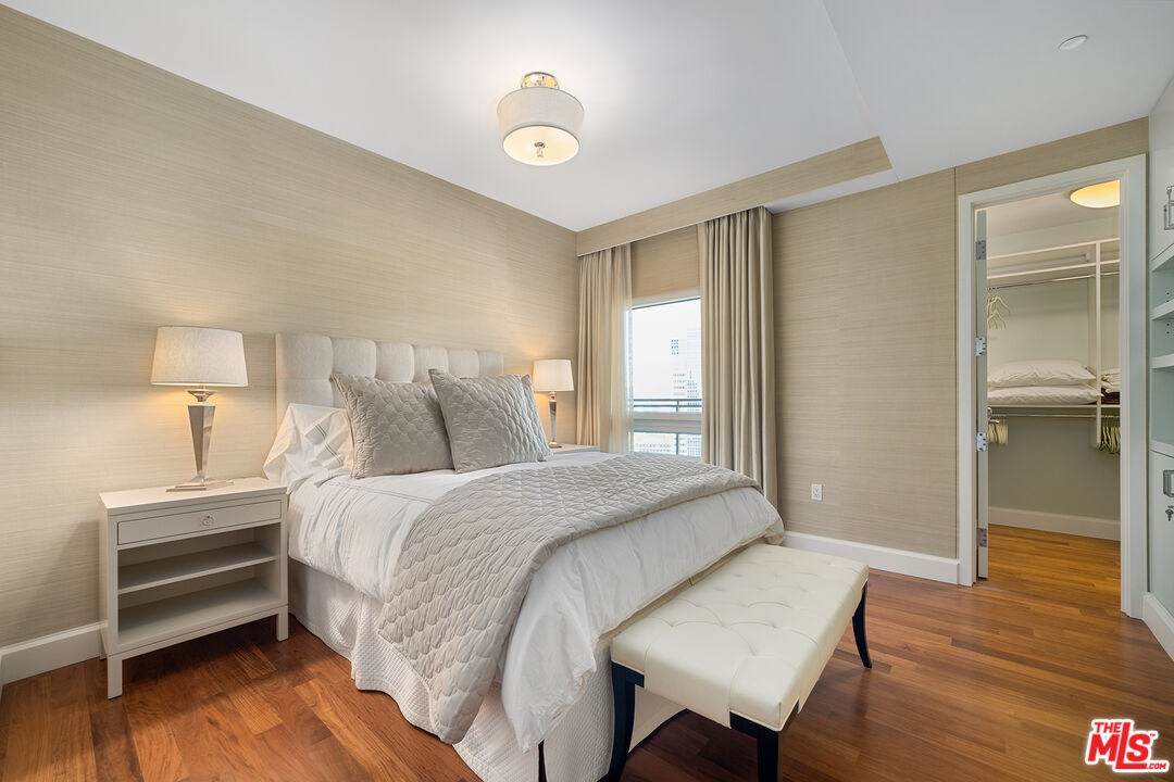 1 W Century Dr Unit: 35D