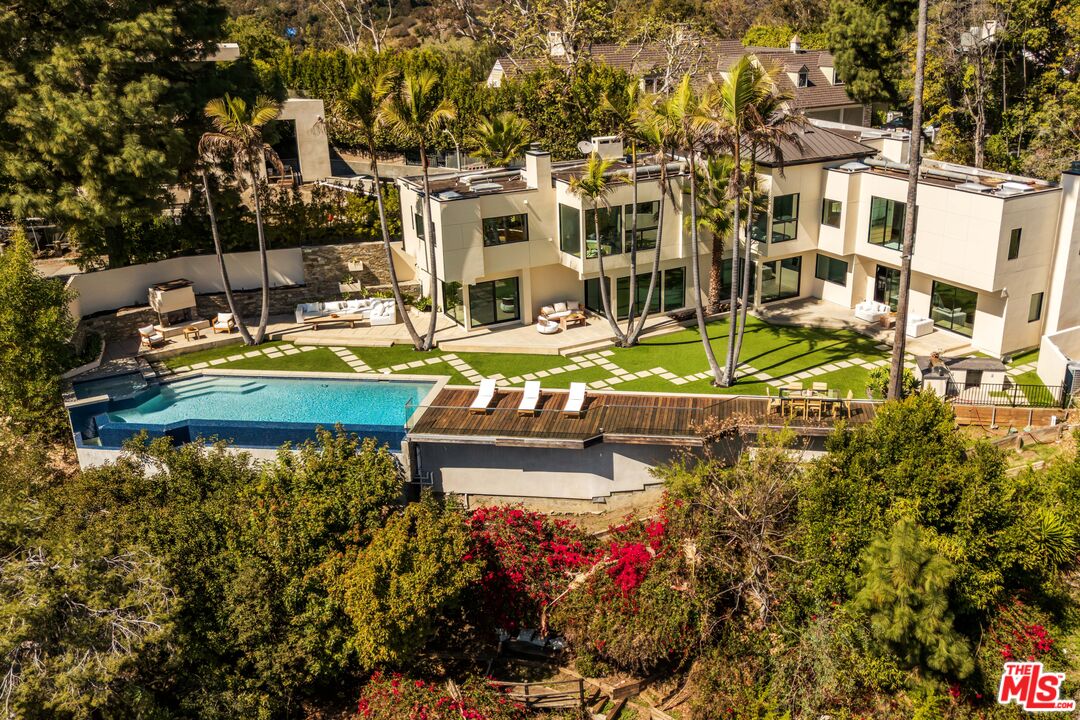 1185 Loma Linda Dr