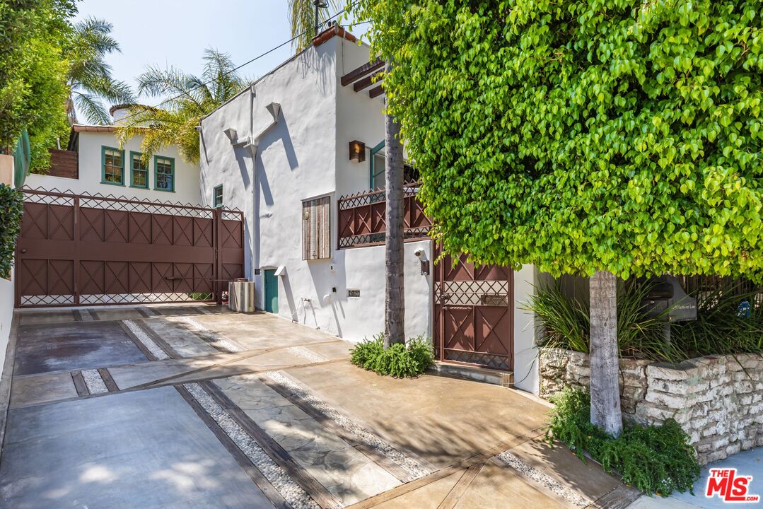 8249 Marmont Ln
