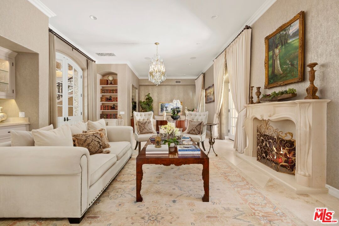 9541 Sunset Blvd
