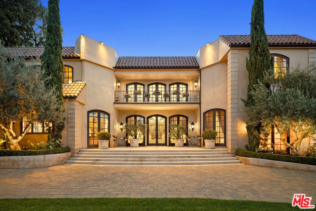 9541 Sunset Blvd
