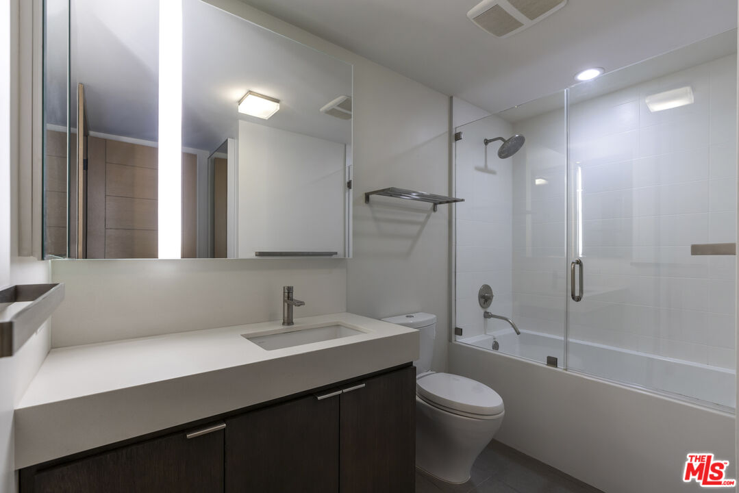 1755 Ocean Ave Unit: 410
