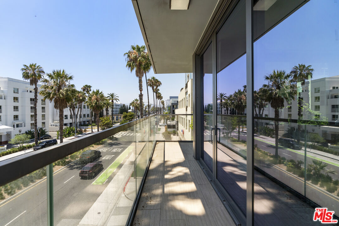 1755 Ocean Ave Unit: 410