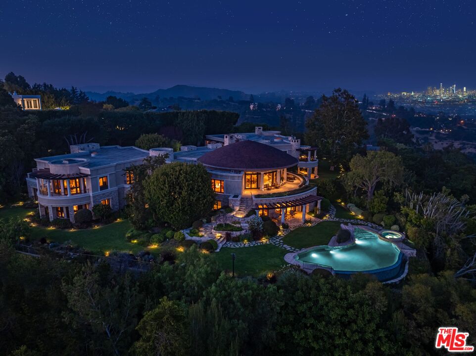 1101 Bel Air Pl