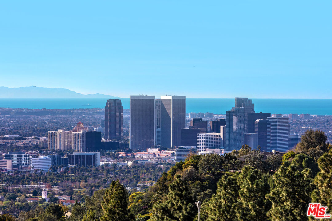1101 Bel Air Pl