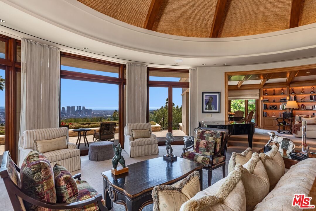 1101 Bel Air Pl