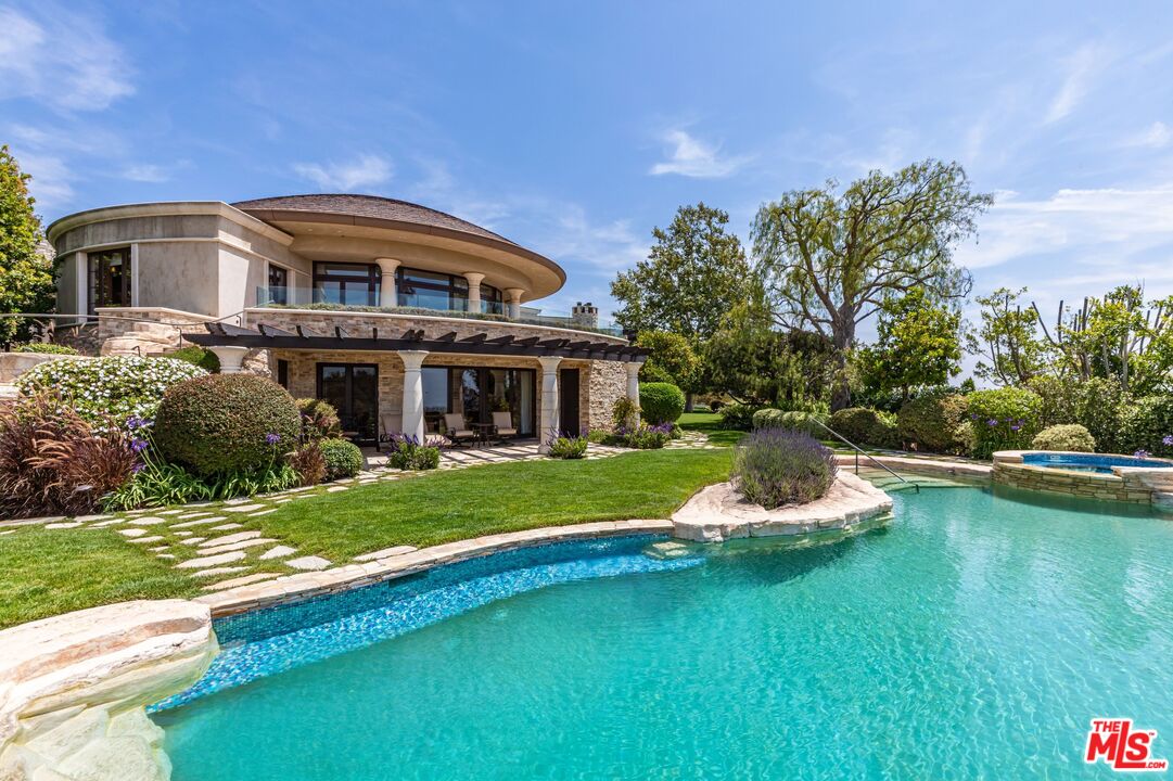 1101 Bel Air Pl