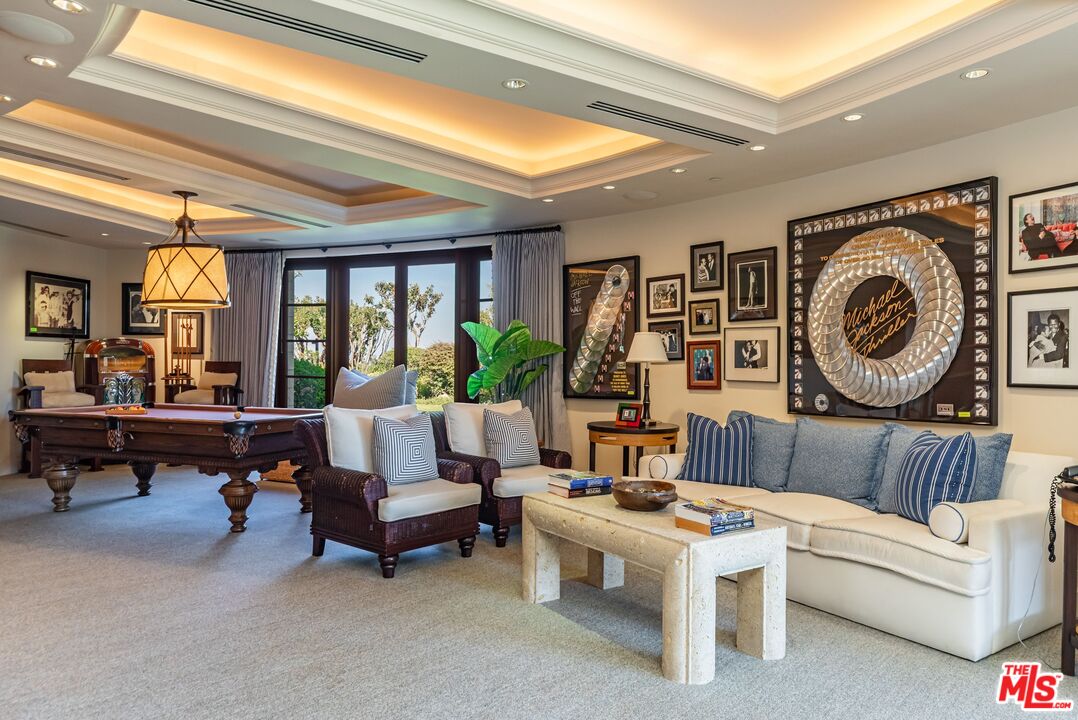 1101 Bel Air Pl