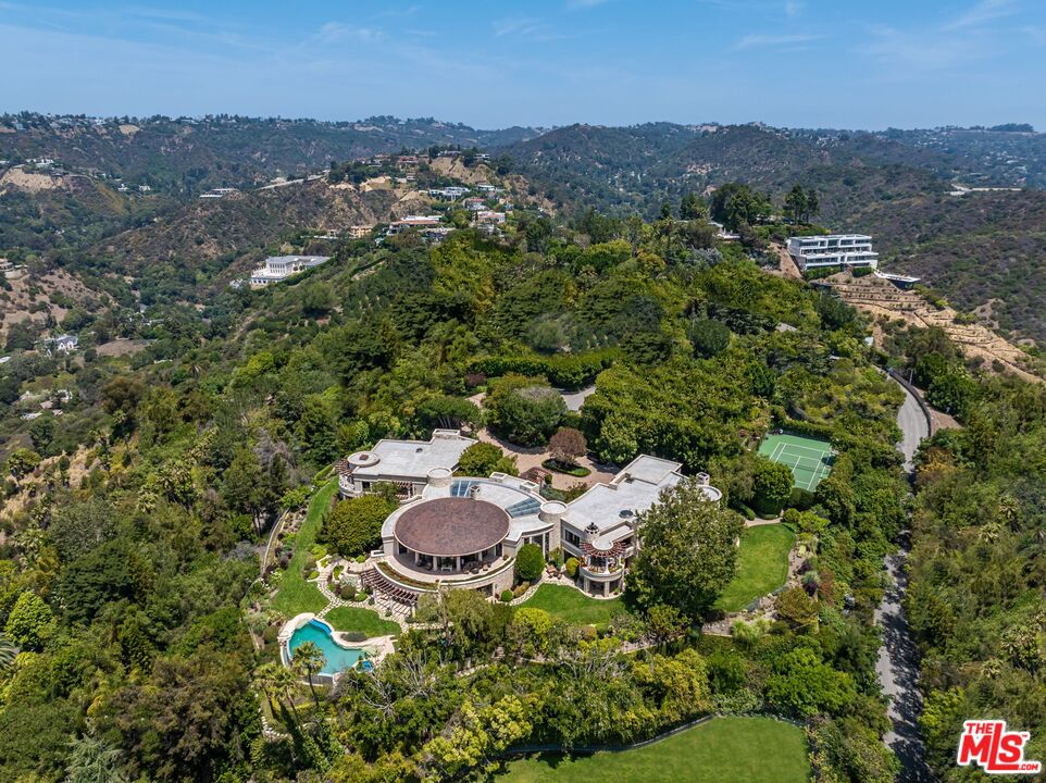 1101 Bel Air Pl
