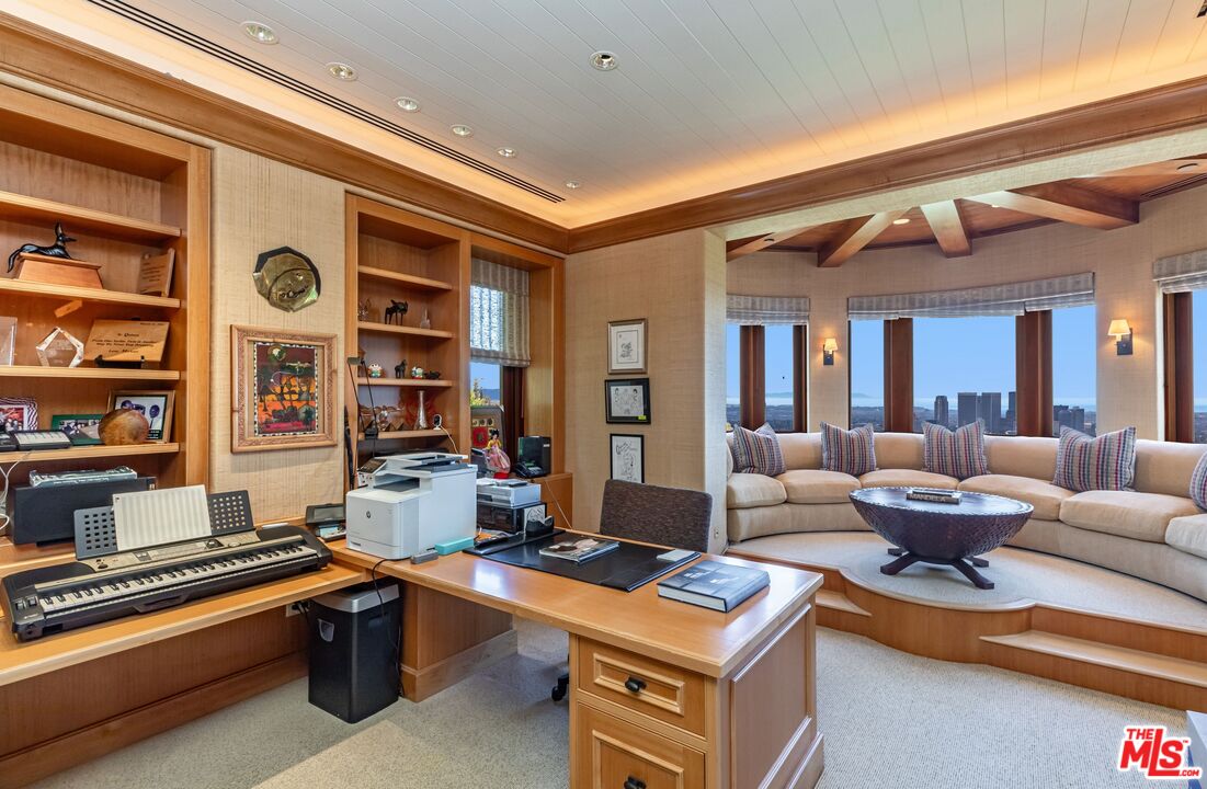 1101 Bel Air Pl