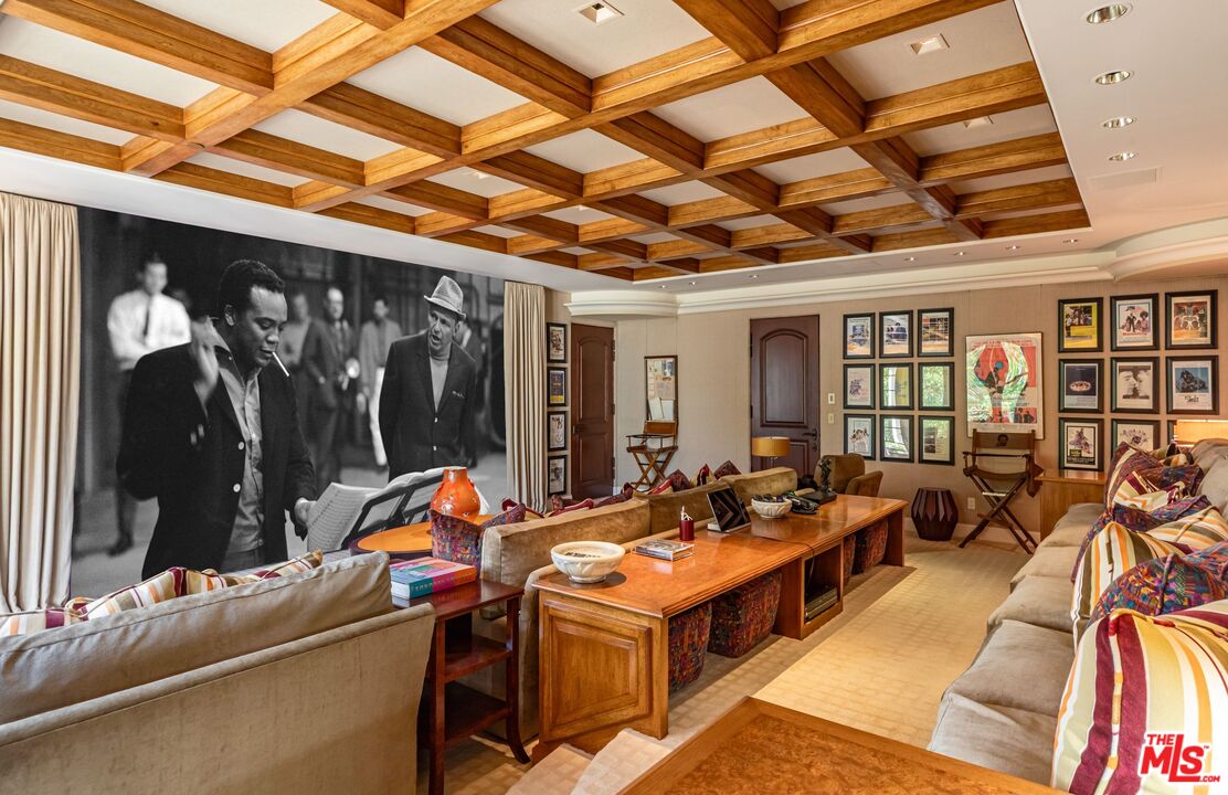 1101 Bel Air Pl
