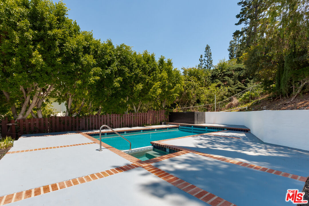 4491 Gayle Dr
