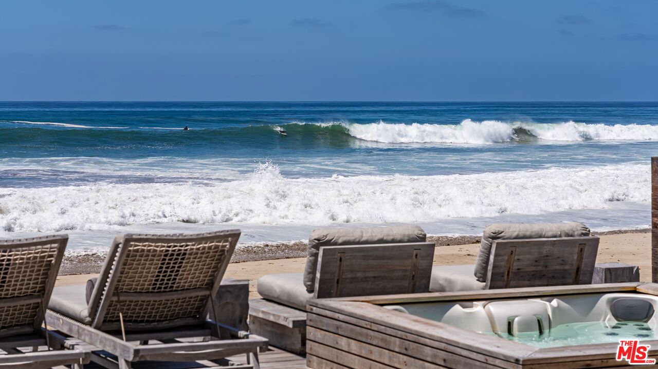23812 Malibu Rd