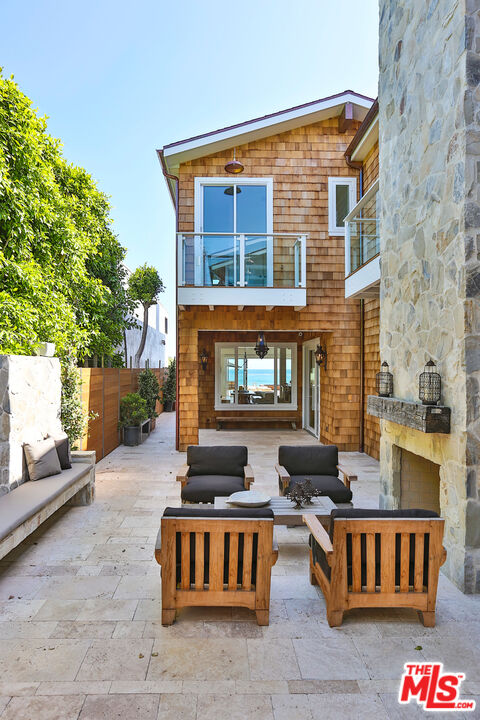 23812 Malibu Rd