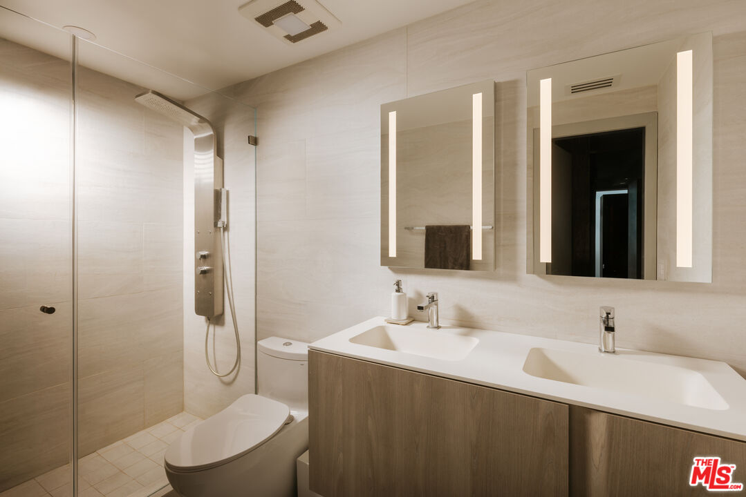 8787 Shoreham Dr Unit: 805