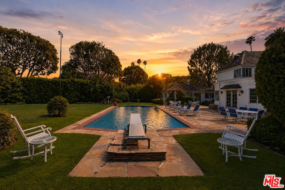 904 N Beverly Dr