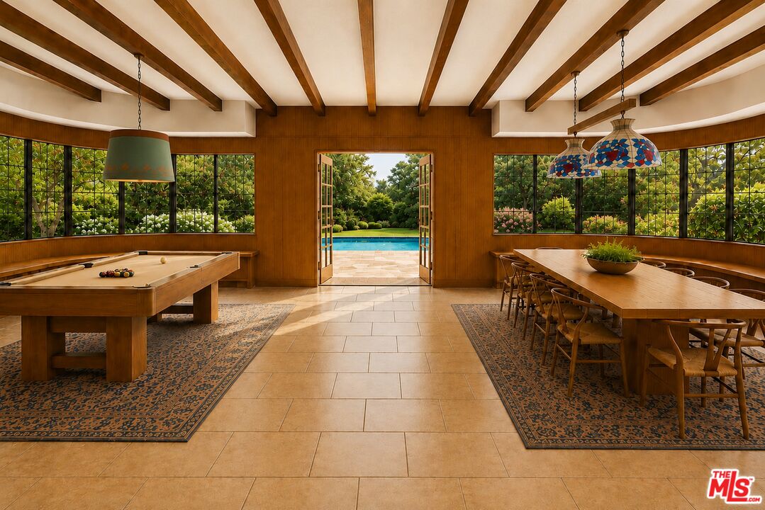 904 N Beverly Dr