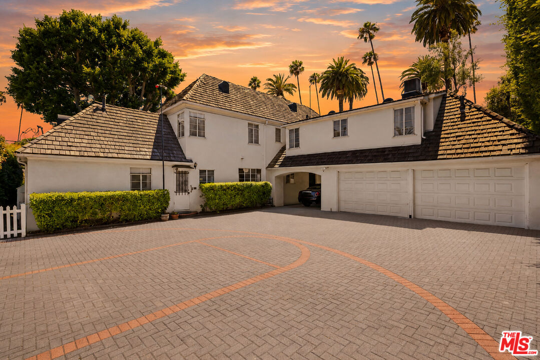 904 N Beverly Dr