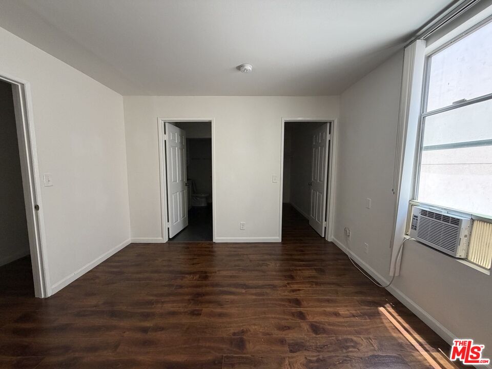 1337 N Sierra Bonita Ave Unit: 204