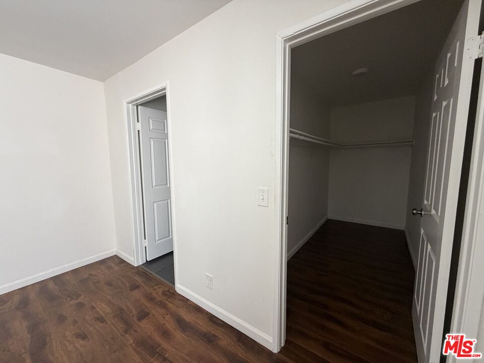 1337 N Sierra Bonita Ave Unit: 204