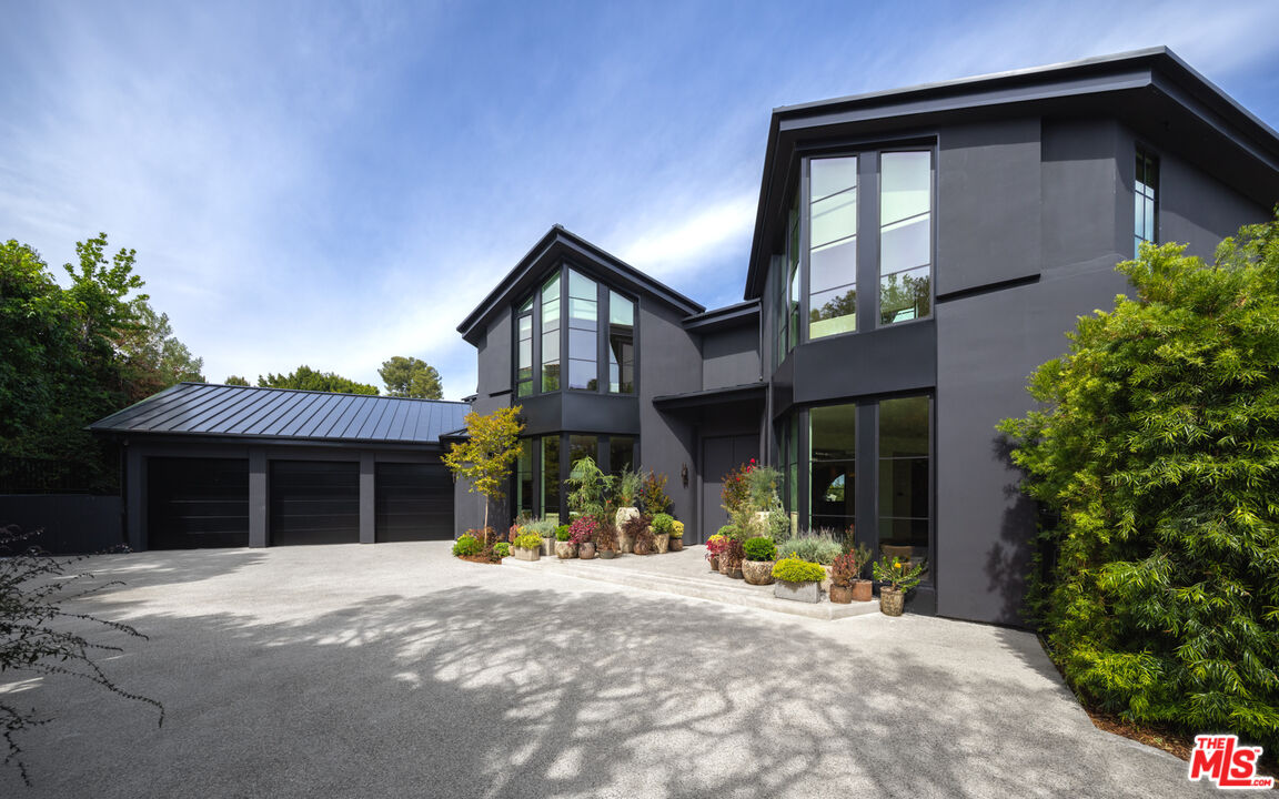 1122 La Altura Rd