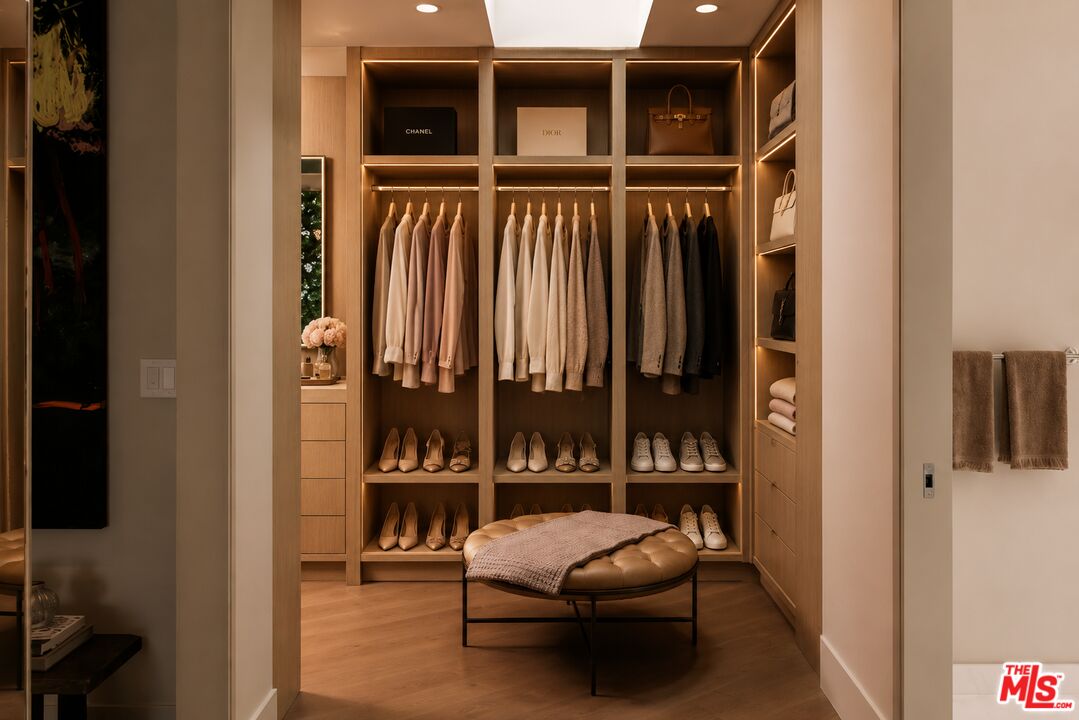 1122 La Altura Rd