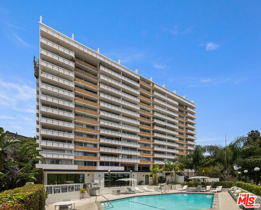 8787 Shoreham Dr Unit: 902