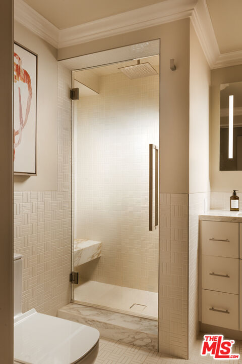 8787 Shoreham Dr Unit: 101