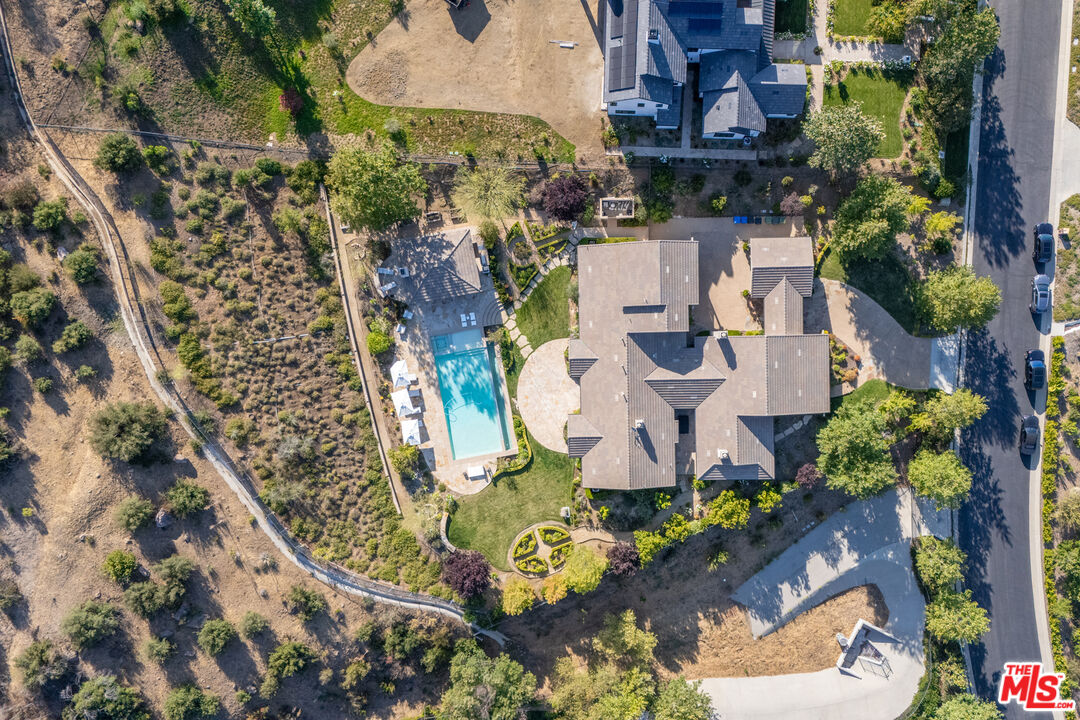 2052 Shadow Creek Dr