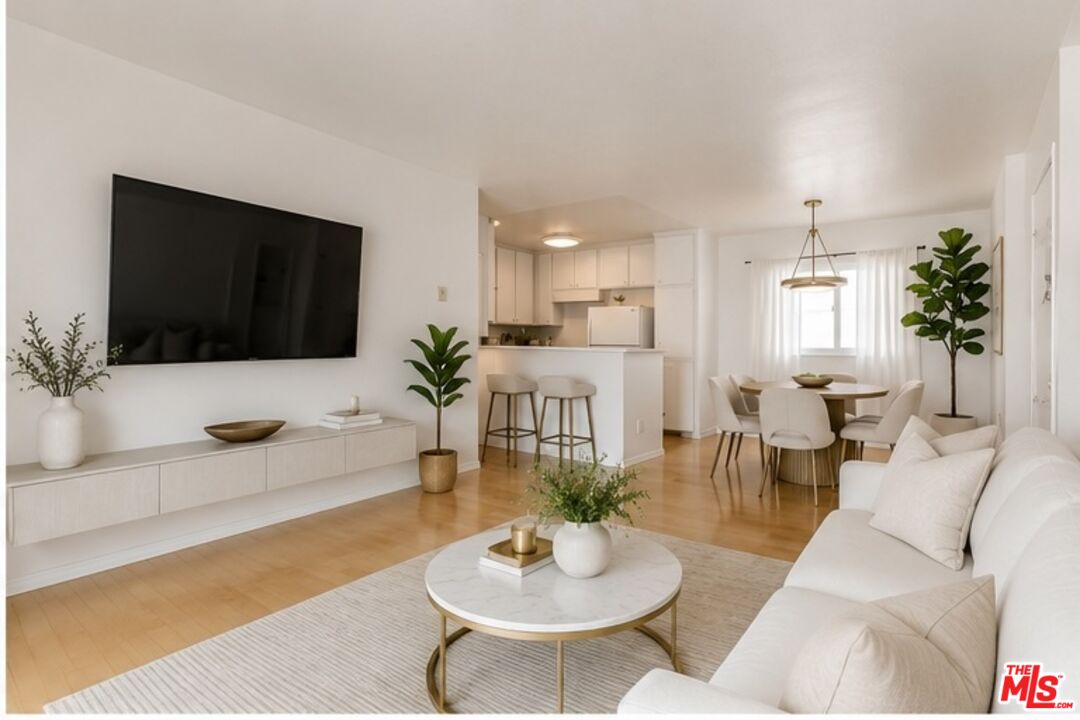 9005 Cynthia St Unit: 413