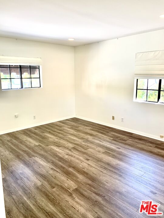115 N Maple Dr