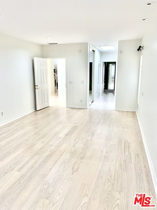 115 N Maple Dr