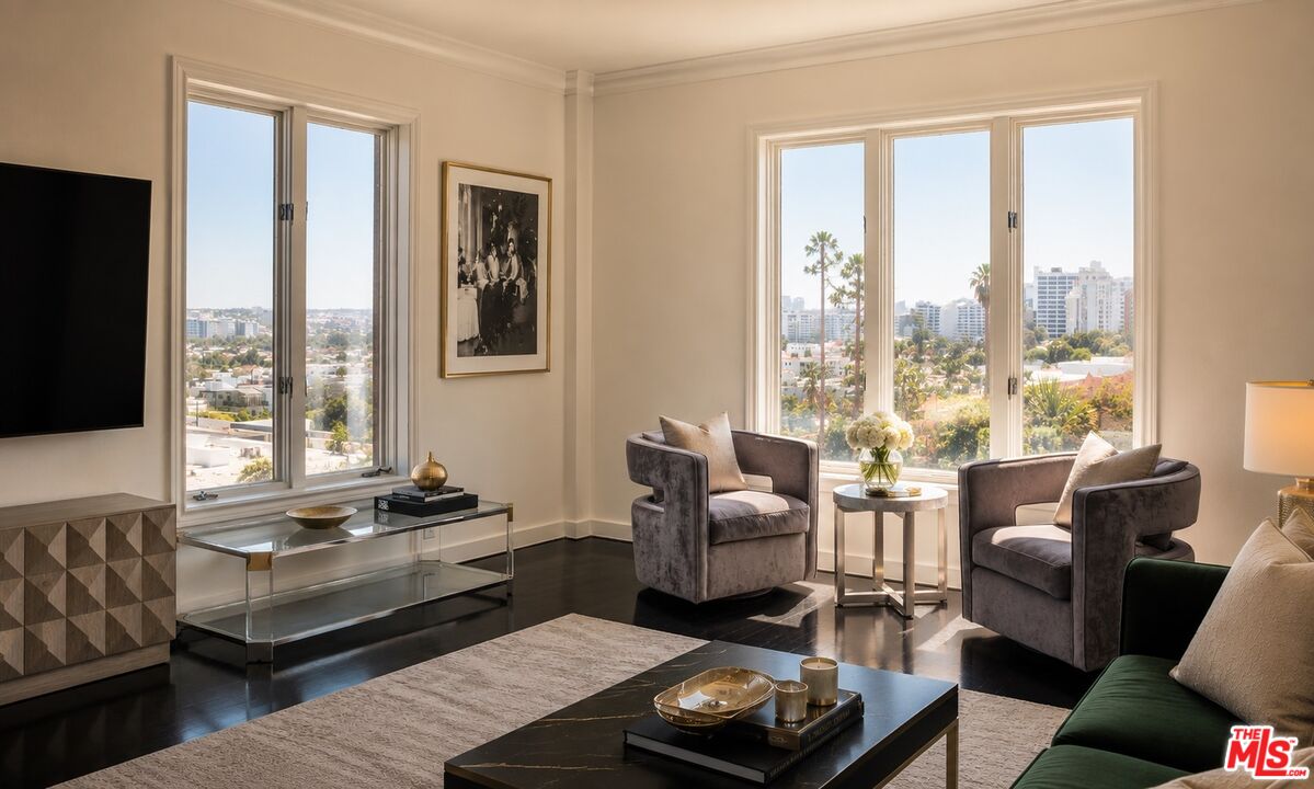 1424 N Crescent Heights Blvd Unit: 61