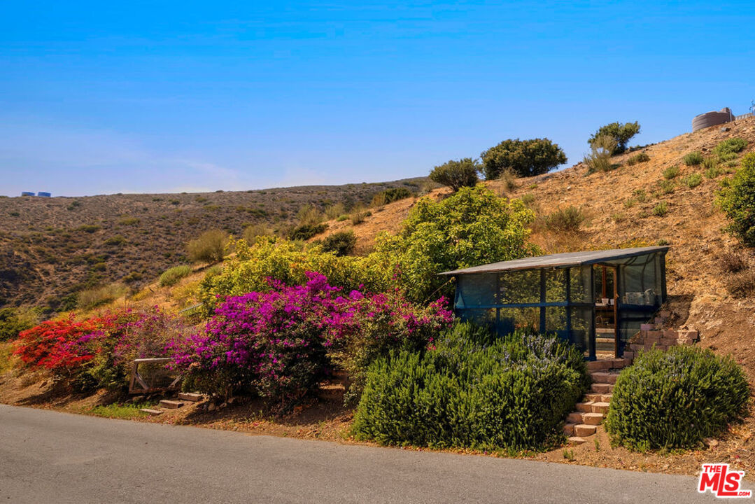 10715 Yerba Buena Rd