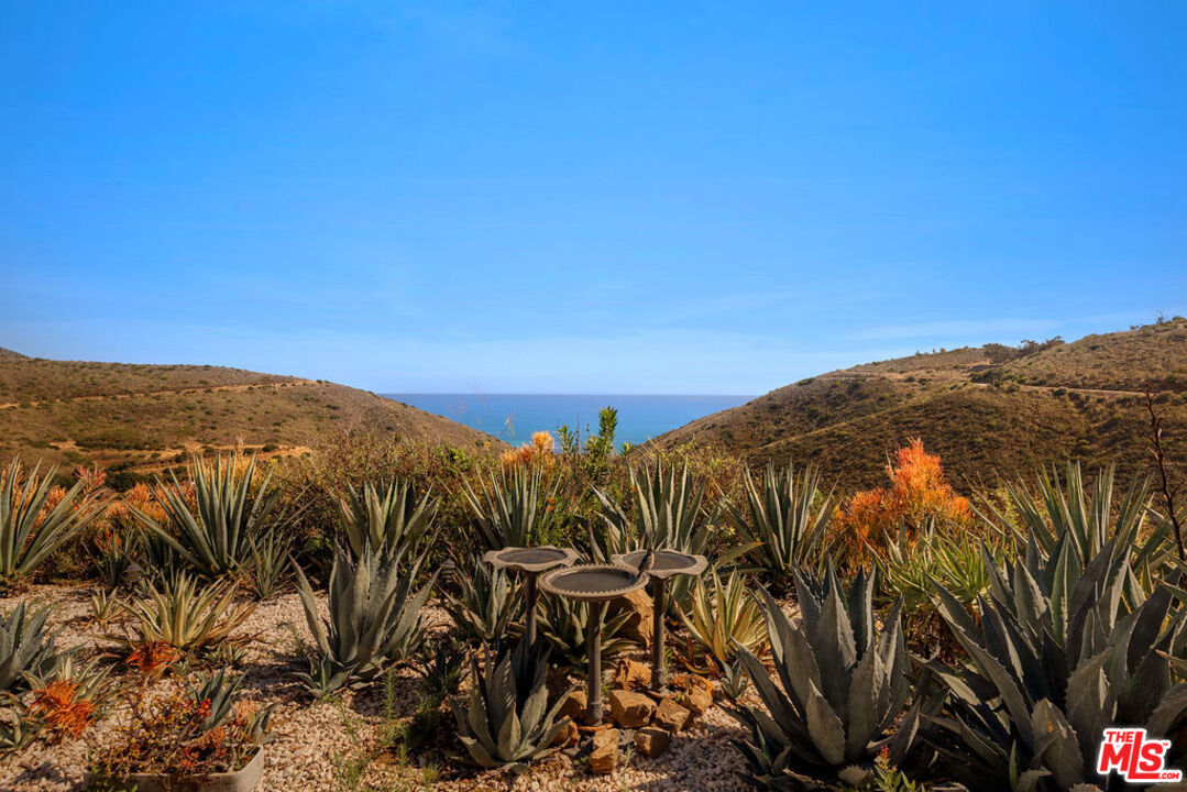 10715 Yerba Buena Rd