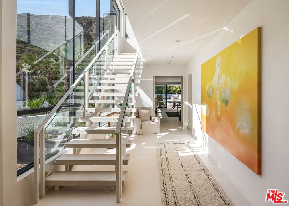 4310 Encinal Canyon Rd