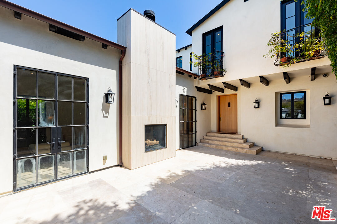 1001 Hanover Dr