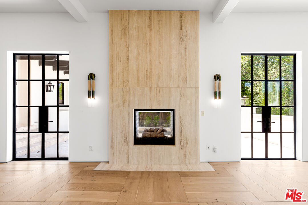 1001 Hanover Dr