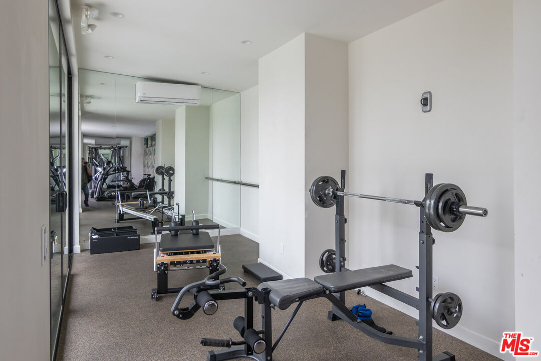 8787 Shoreham Dr Unit: 903