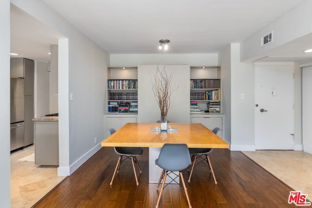 8787 Shoreham Dr Unit: 903